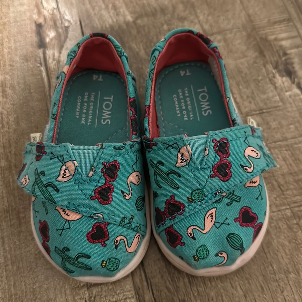 Flamingo Toddler Toms